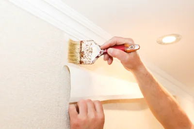 Pose de papier peint à Oroix — revêtements muraux et toiles de verre